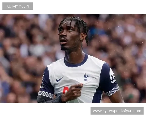 热刺比苏马断球后长驱直入推射全场热血 热刺比苏马断球后长驱直入推射全场热血